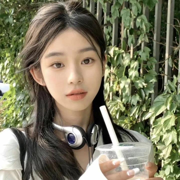 屋顶上的小飞人